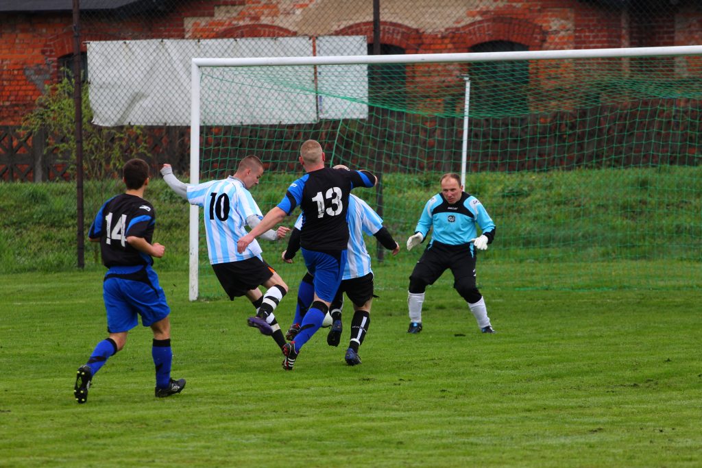 Klasa B: Albatros - Cicha Woda 1:2