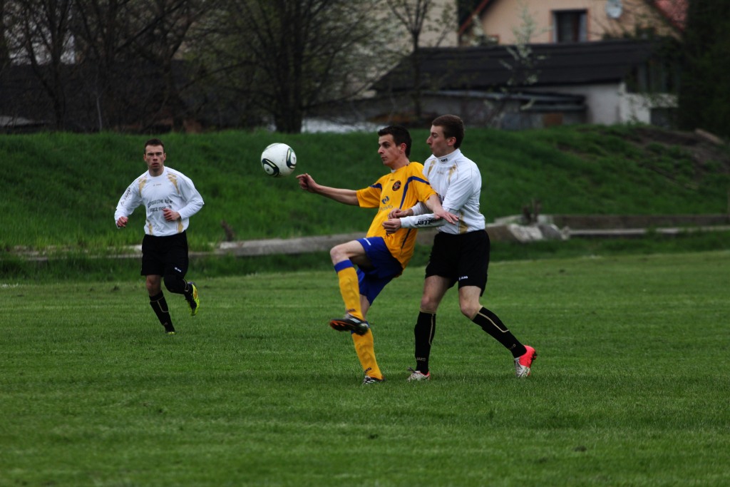 Klasa A: Czarni - Iskra 2:3
