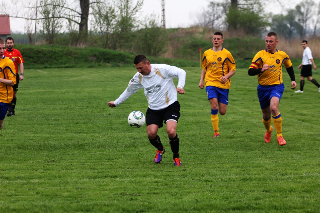 Klasa A: Czarni - Iskra 2:3