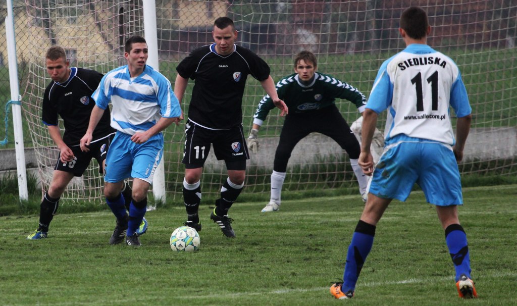 Klasa A: Dąb - Victoria 0:1