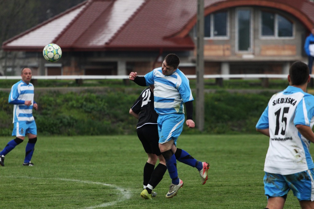 Klasa A: Dąb - Victoria 0:1