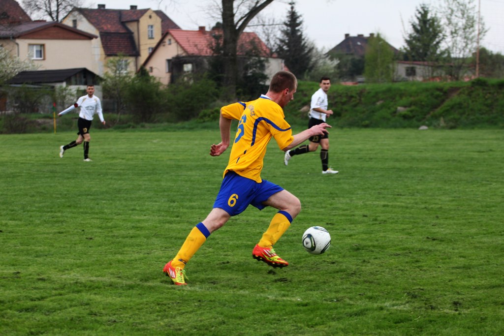Klasa A: Czarni - Iskra 2:3