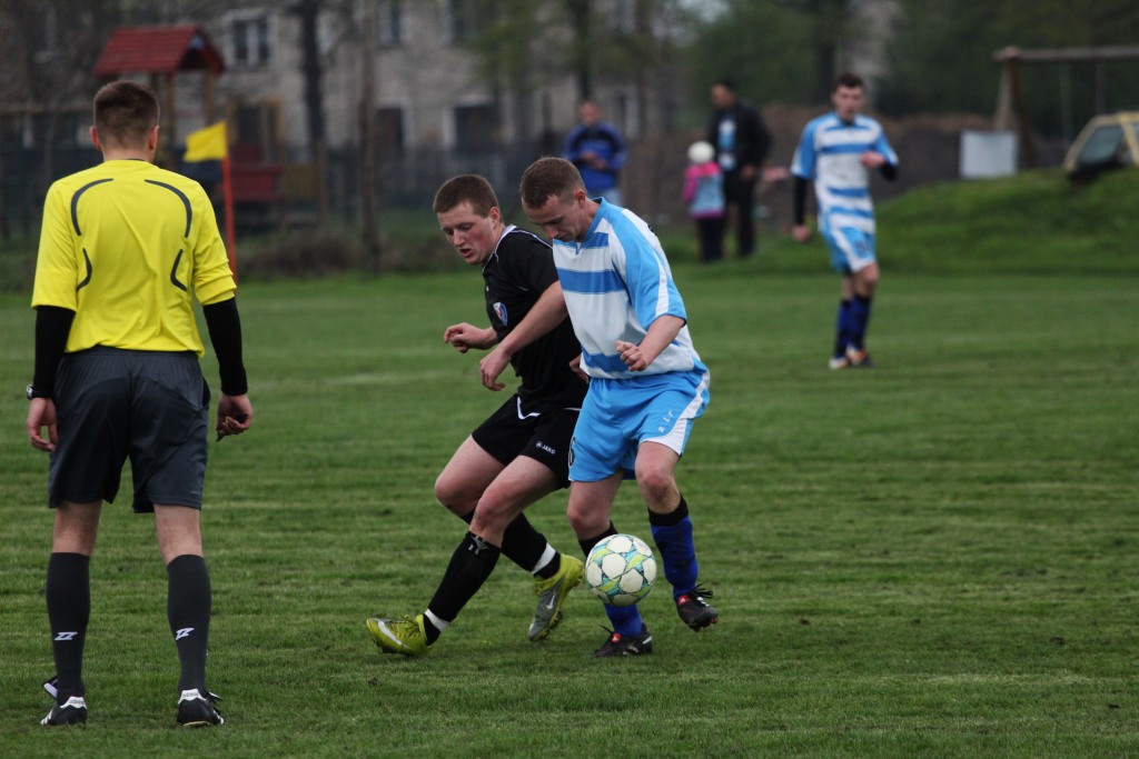 Klasa A: Dąb - Victoria 0:1