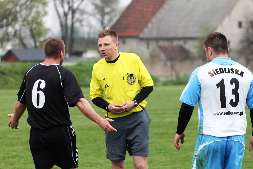 Klasa A: Dąb - Victoria 0:1