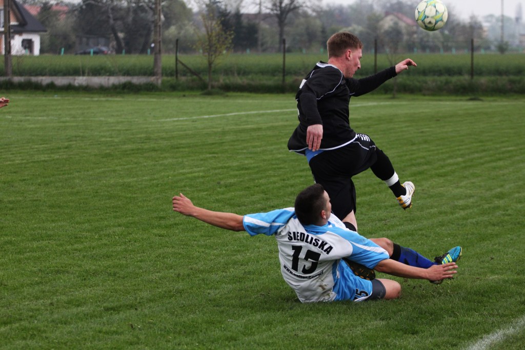 Klasa A: Dąb - Victoria 0:1