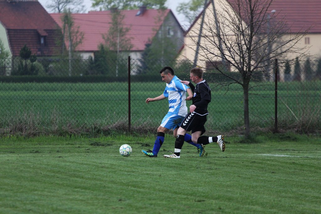 Klasa A: Dąb - Victoria 0:1
