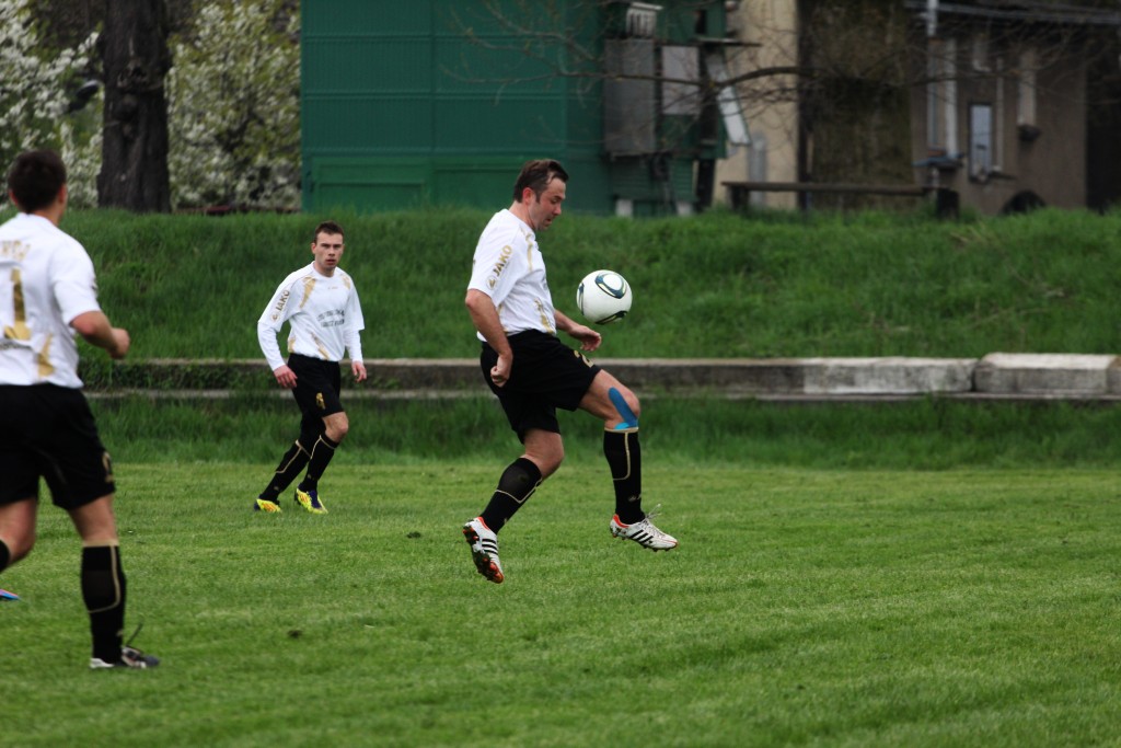 Klasa A: Czarni - Iskra 2:3