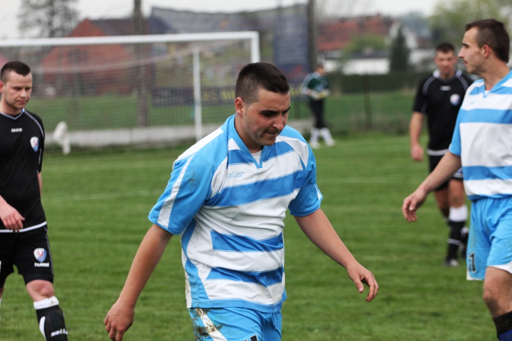 Klasa A: Dąb - Victoria 0:1