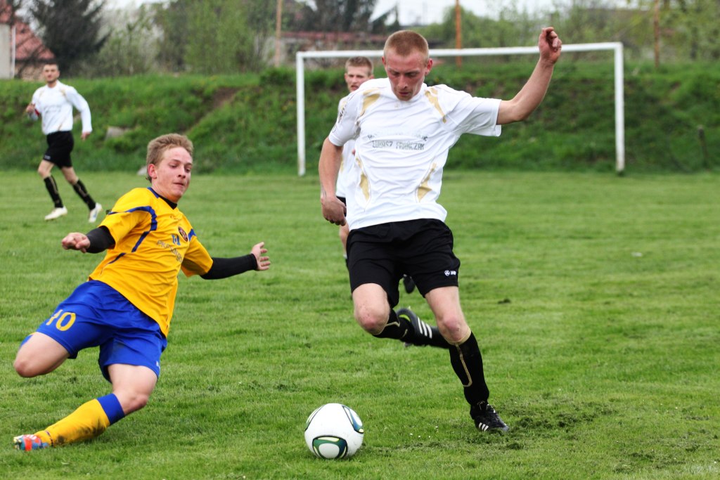 Klasa A: Czarni - Iskra 2:3
