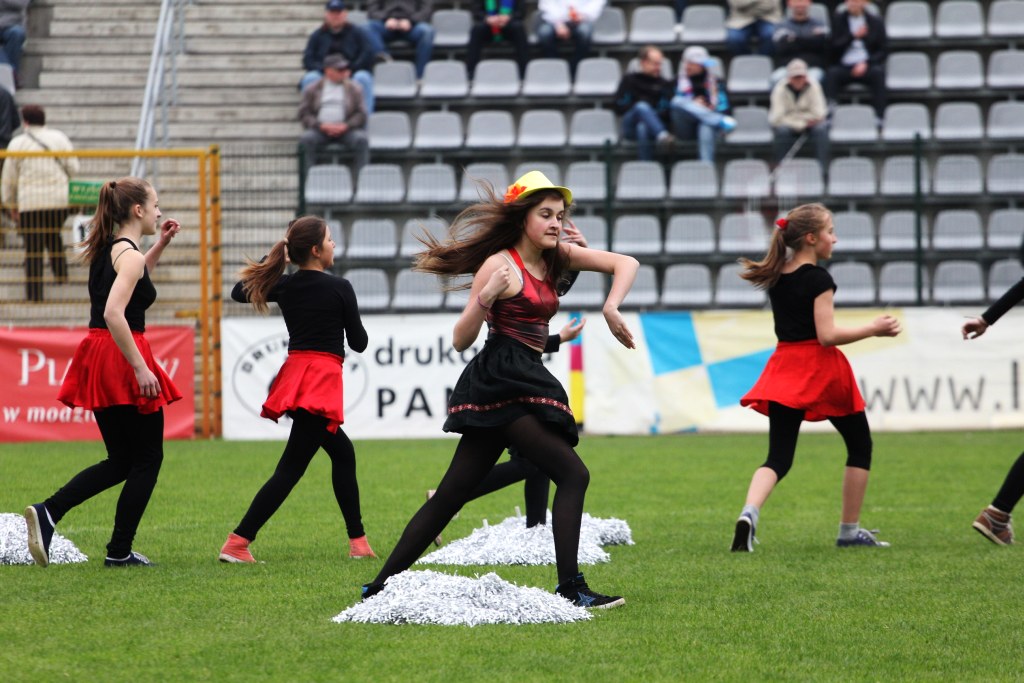 Cheerleaderki Miedzianki zadebiutowały na boisku