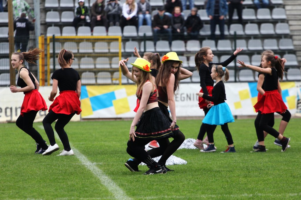 Cheerleaderki Miedzianki zadebiutowały na boisku