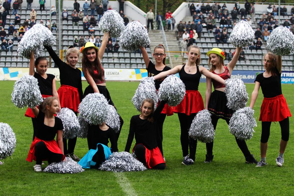 Cheerleaderki Miedzianki zadebiutowały na boisku
