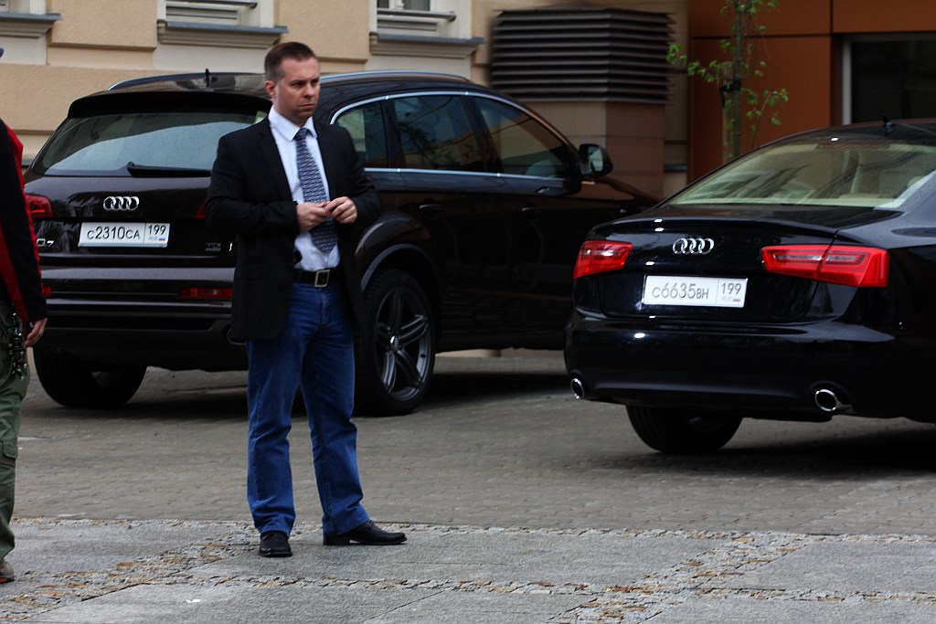Legniccy policjanci w kostiumach ze Szklanej