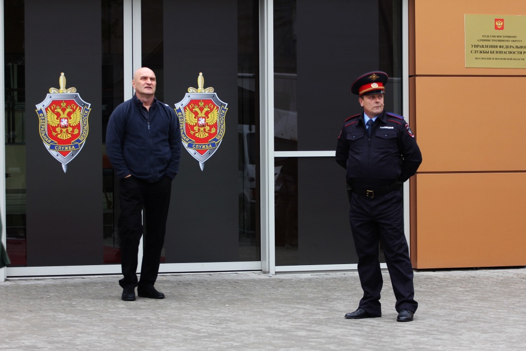 Legniccy policjanci w kostiumach ze Szklanej