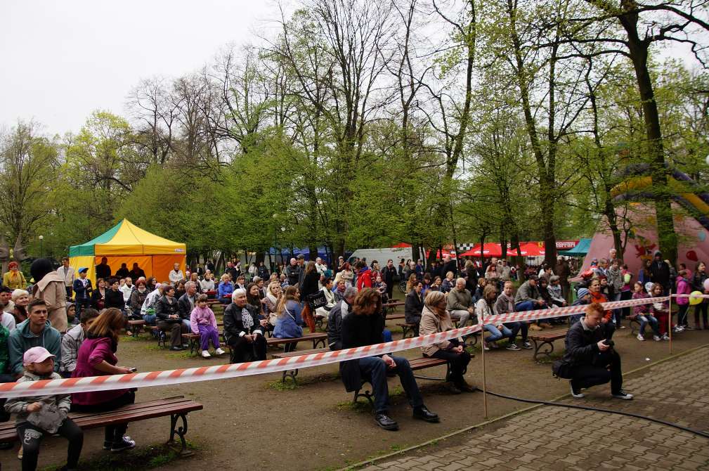 Majówka rozpoczęta w legnickim parku