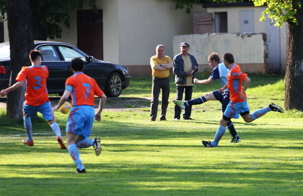 Klasa A: KS Legnickie Pole - Zryw 4:2
