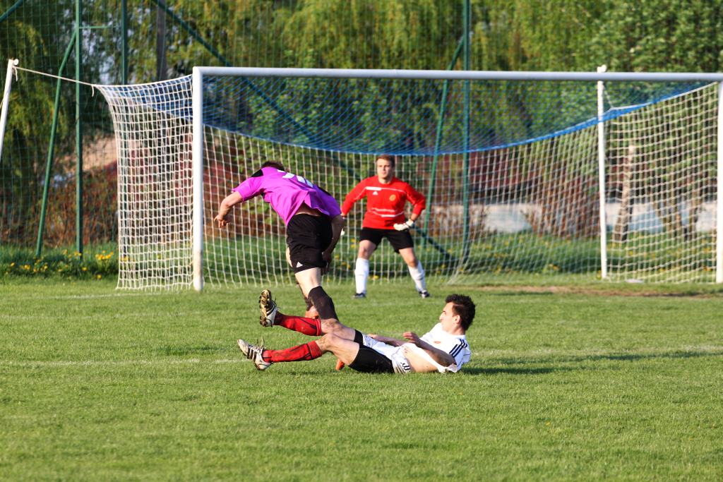 Okręgówka: Mewa - Iskra 2:3