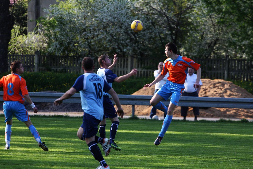 Klasa A: KS Legnickie Pole - Zryw 4:2