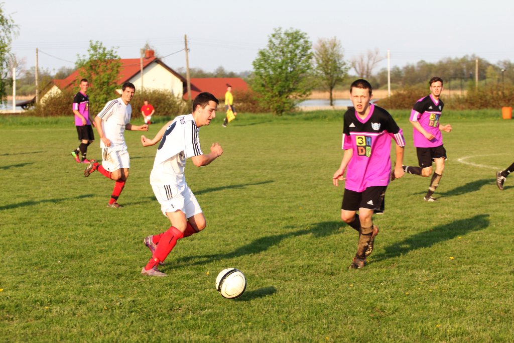Okręgówka: Mewa - Iskra 2:3