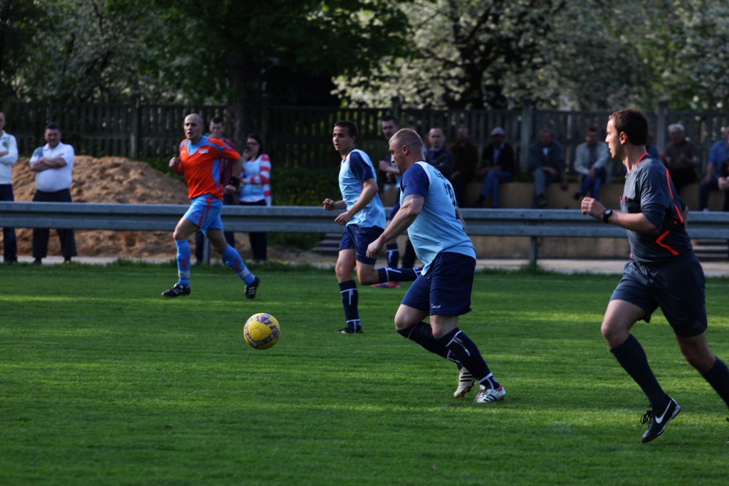 Klasa A: KS Legnickie Pole - Zryw 4:2