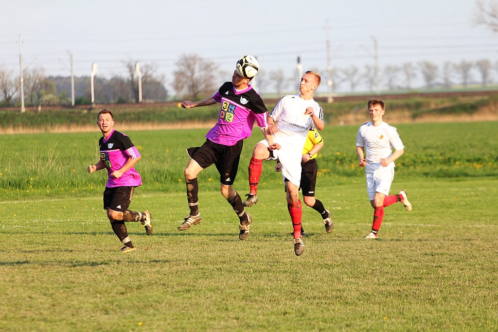 Okręgówka: Mewa - Iskra 2:3