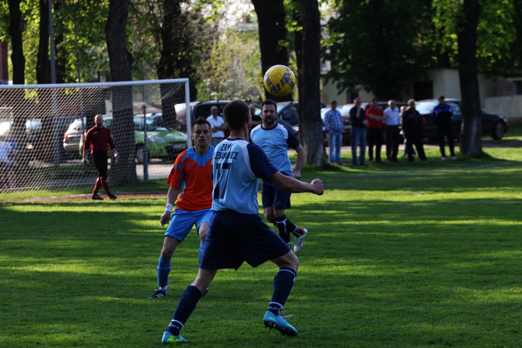 Klasa A: KS Legnickie Pole - Zryw 4:2