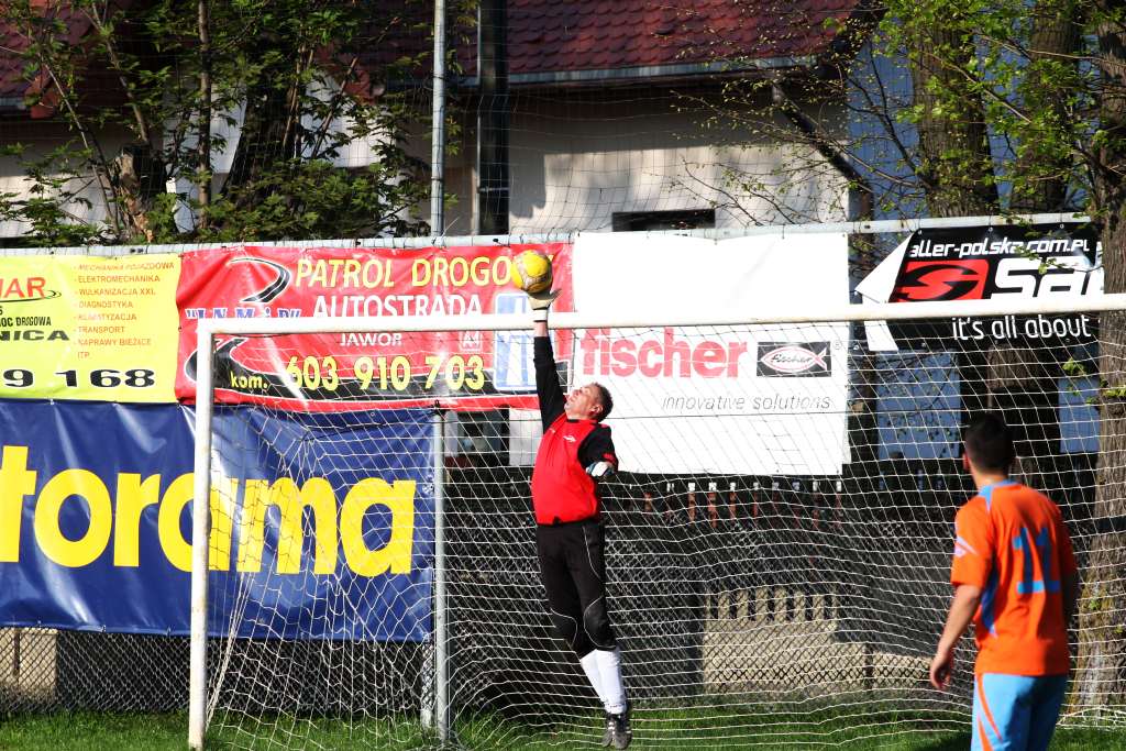 Klasa A: KS Legnickie Pole - Zryw 4:2