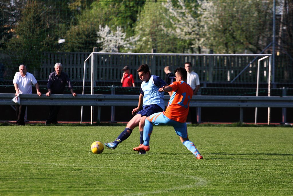 Klasa A: KS Legnickie Pole - Zryw 4:2