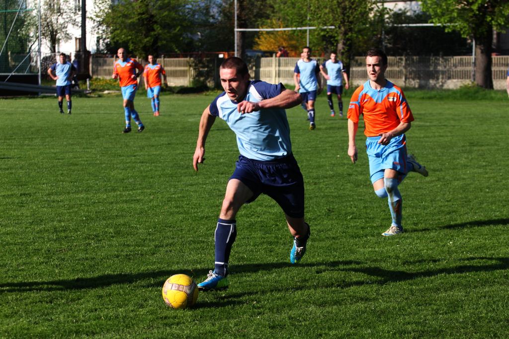 Klasa A: KS Legnickie Pole - Zryw 4:2