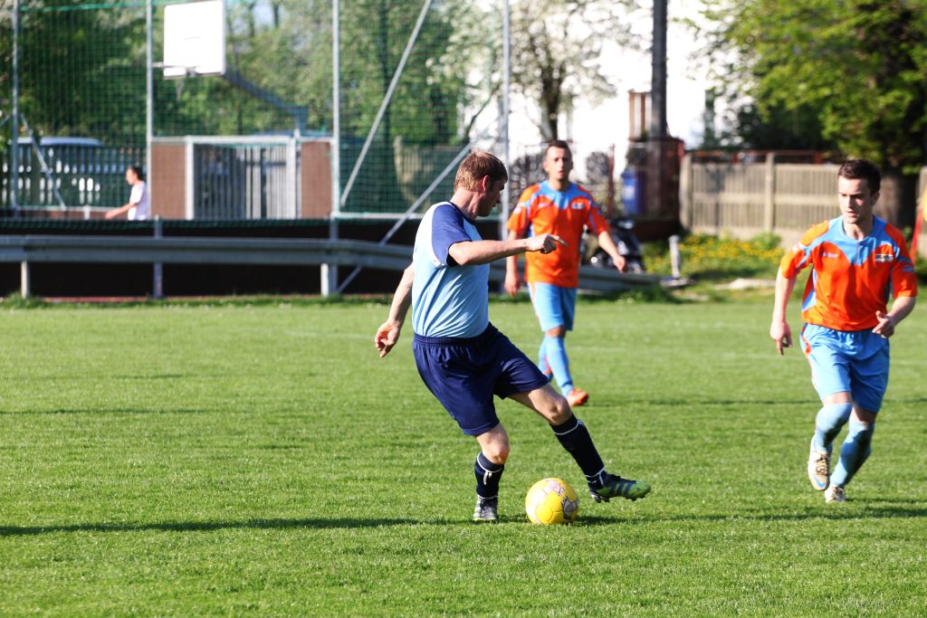 Klasa A: KS Legnickie Pole - Zryw 4:2