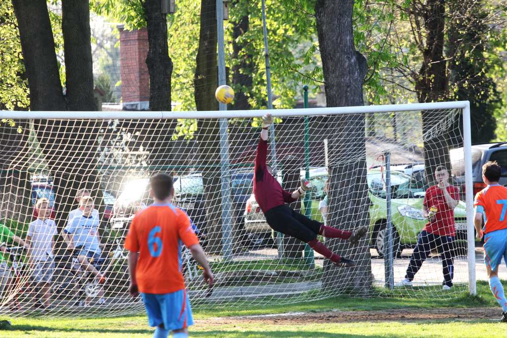 Klasa A: KS Legnickie Pole - Zryw 4:2