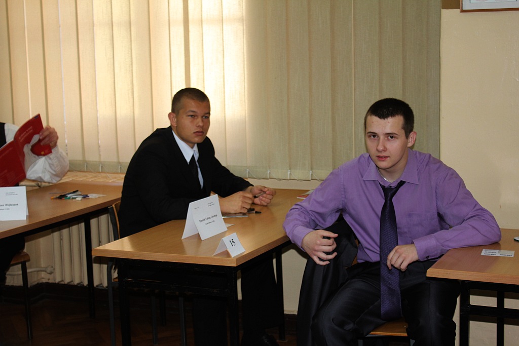 Matura w ZSEM w Legnicy