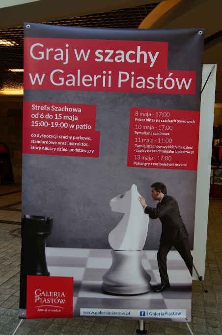 Grali w szachy w Galerii Piastów