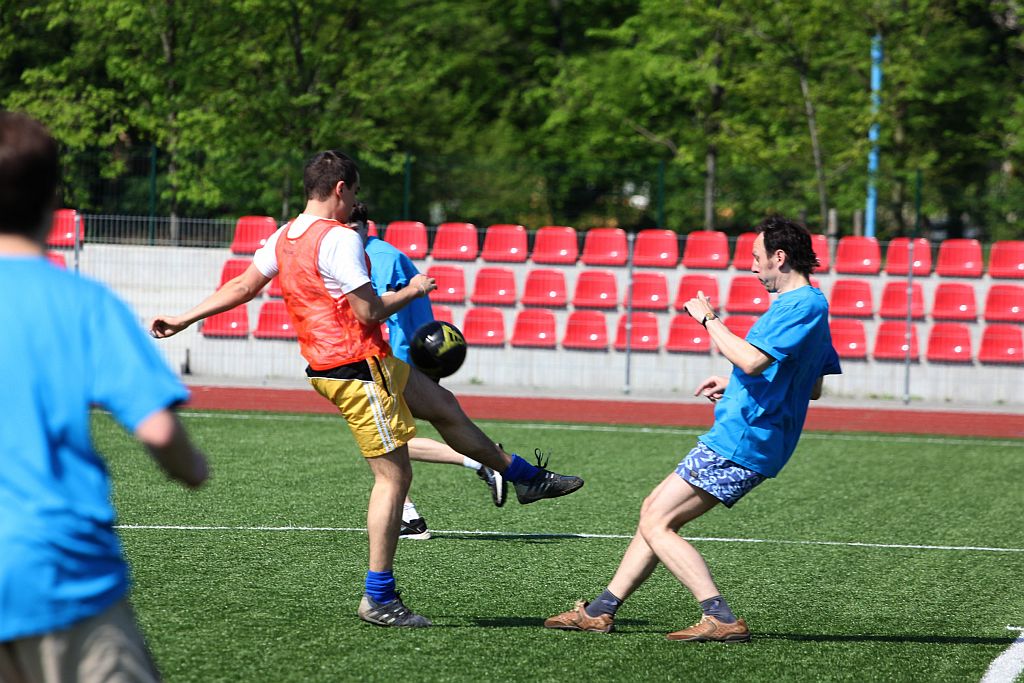 Szachiści grali w … piłkę! Trzy gole legniczan