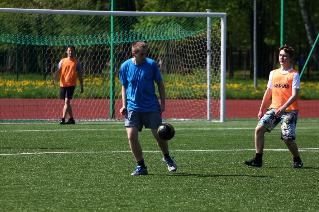 Szachiści grali w … piłkę! Trzy gole legniczan