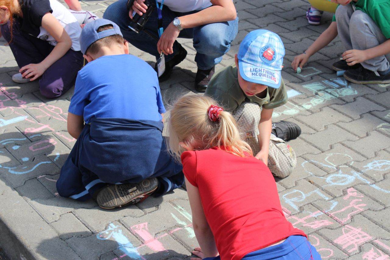 Studenci przygotowali dla przedszkolaków Dzień Europy