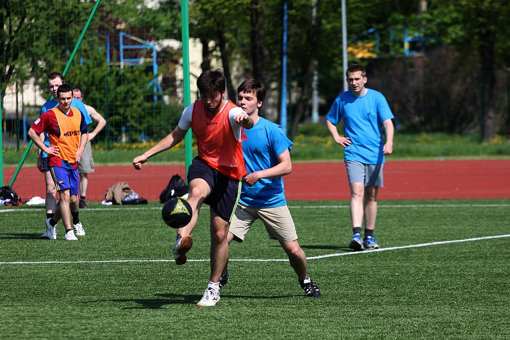 Szachiści grali w … piłkę! Trzy gole legniczan