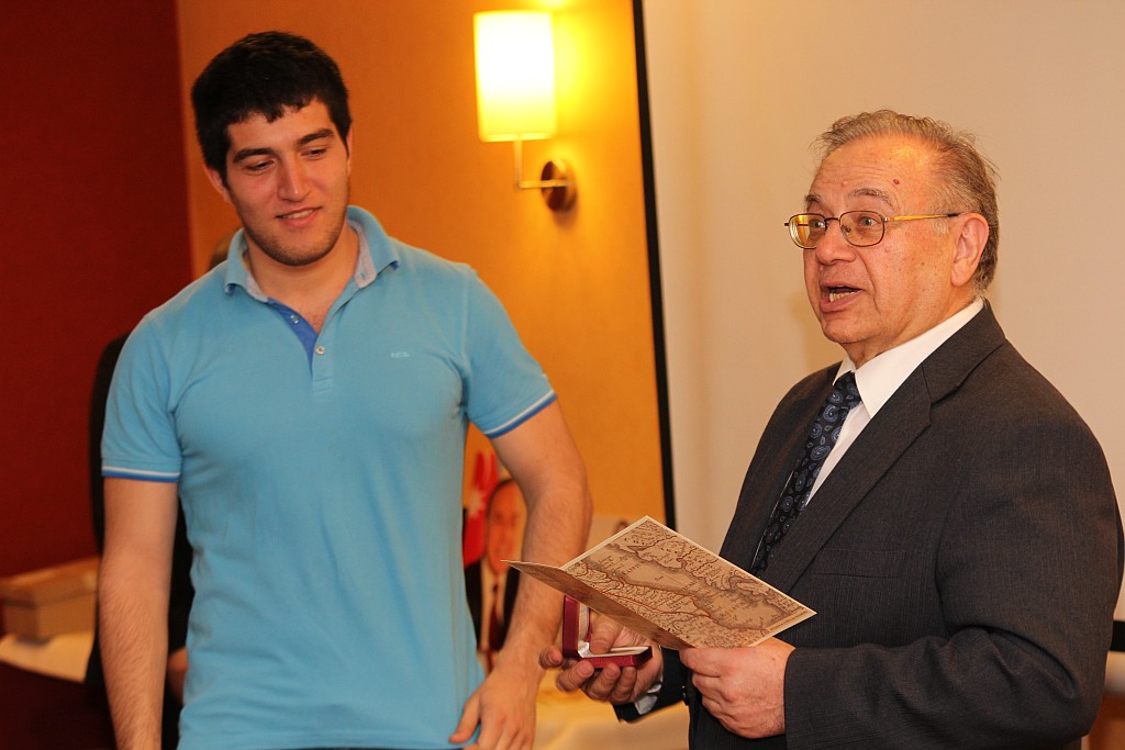 Ambasador Azerbejdżanu odwiedził szachistów