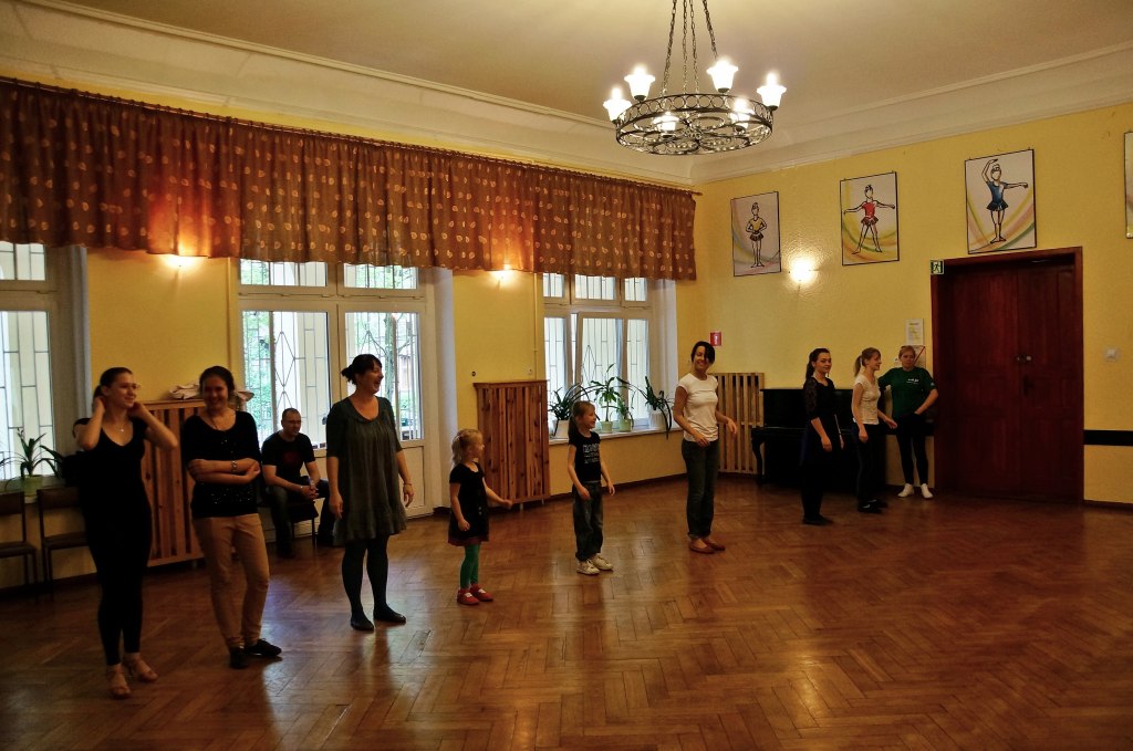 Roztańczone rodziny w legnickim MCK