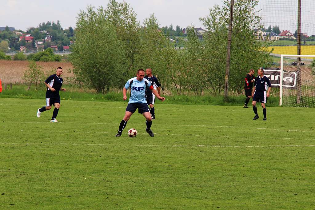 Klasa B: Błękitni  - Korona  7:0