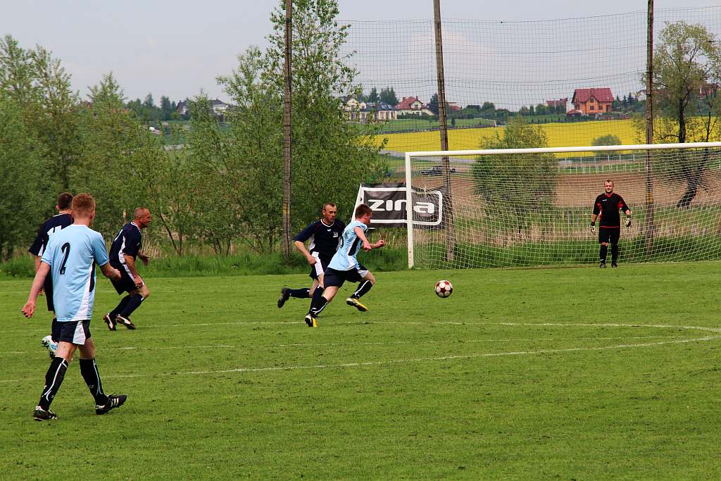 Klasa B: Błękitni  - Korona  7:0