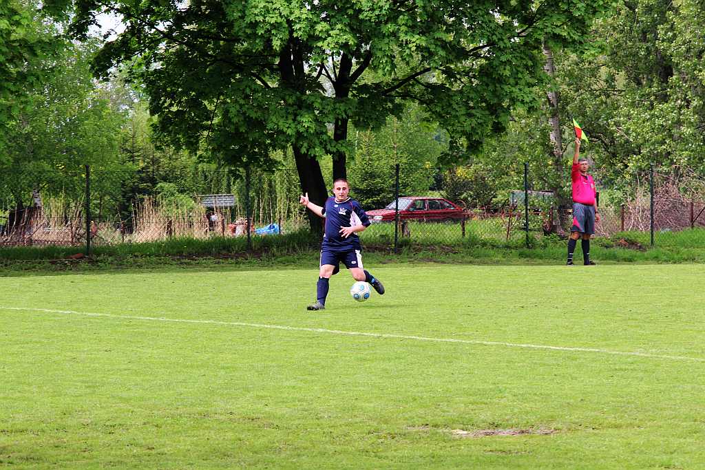 Klasa B: Błękitni  - Korona  7:0