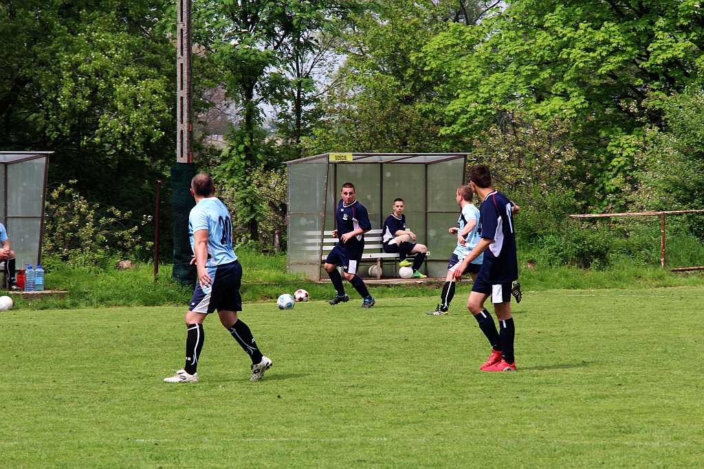 Klasa B: Błękitni  - Korona  7:0