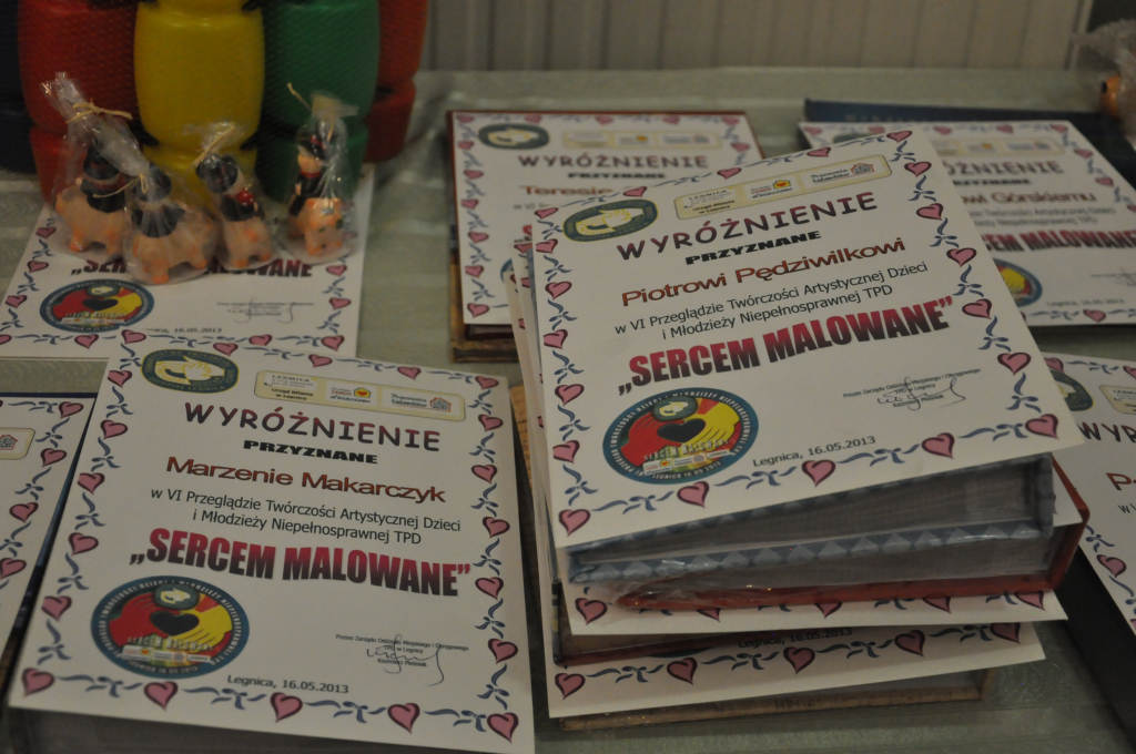 Sercem malowali w pracowni talentów