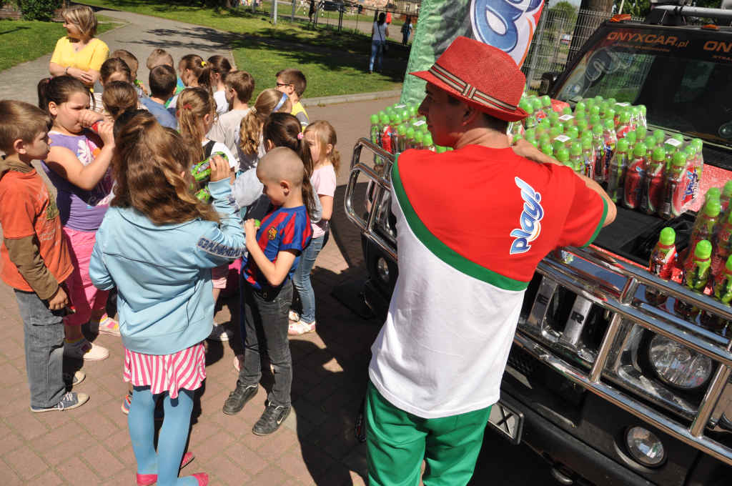 Uczniowie SP nr 1 smakowali Kubusia arbuzowego