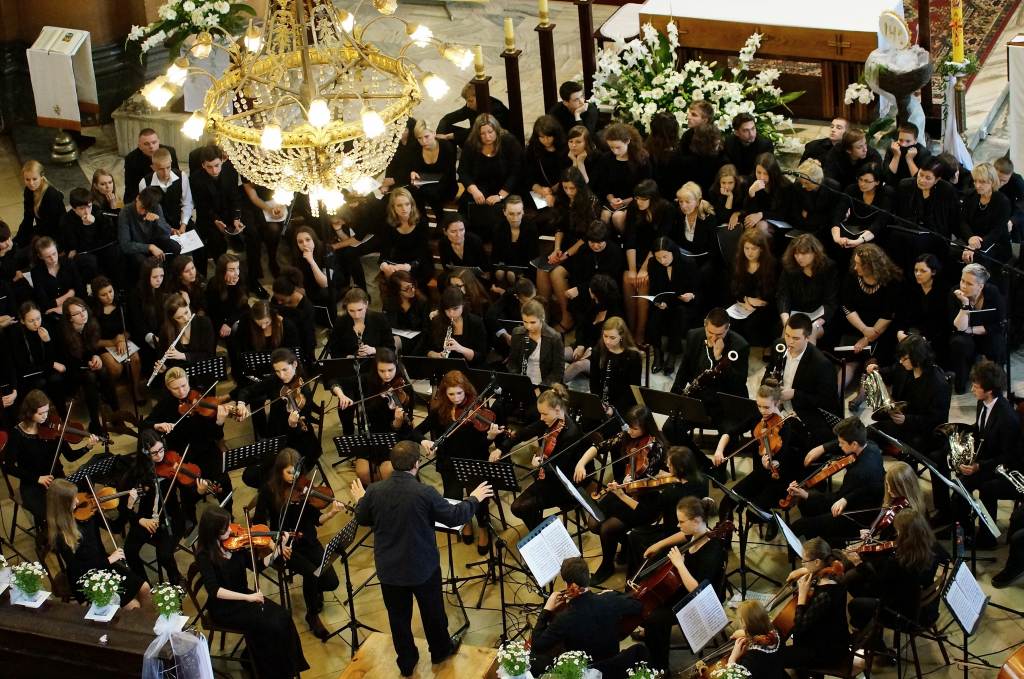 Koncert oratoryjny w wykonaniu uczniów ZSM