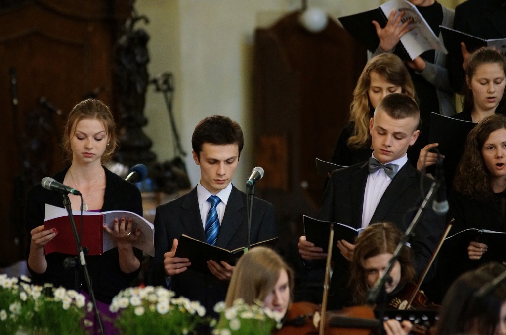 Koncert oratoryjny w wykonaniu uczniów ZSM