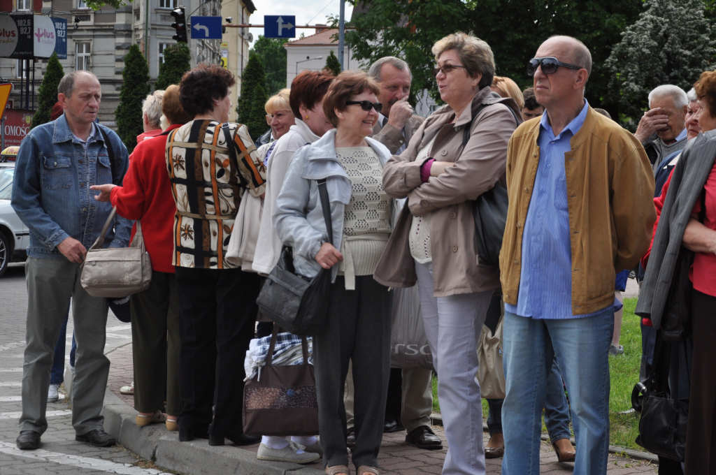 Emeryci jadą do Janówka