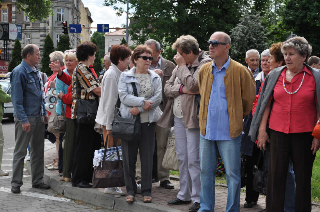 Emeryci jadą do Janówka