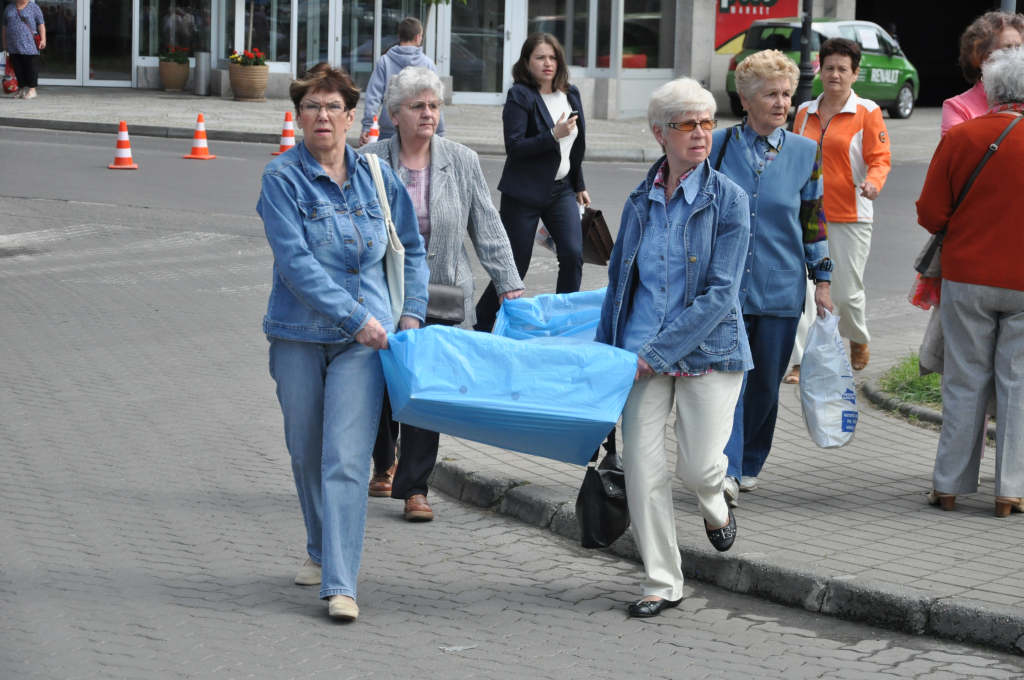 Emeryci jadą do Janówka